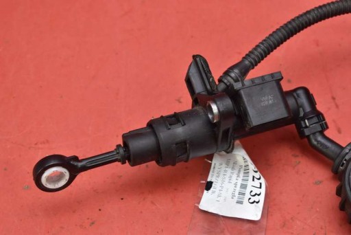 pumpa spojky 6R0721388D SKODA RAPID 1.6 TDI 90 KM 12-17