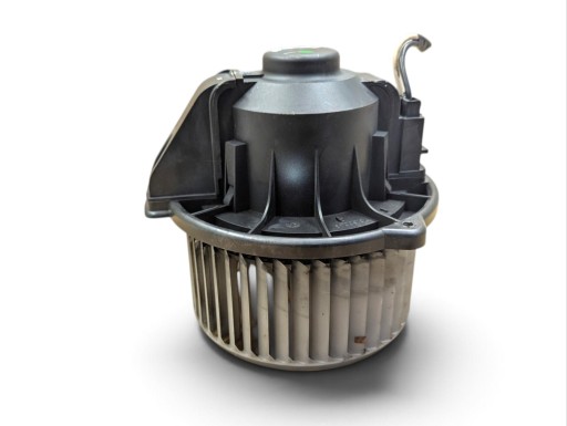 ventilator rešetka ventilacije Land Rover Discovery 3 L318 2005 MF016070-0880