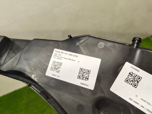 BMW 2 U06 Behälter des Gasses Spritzdüse 8492094