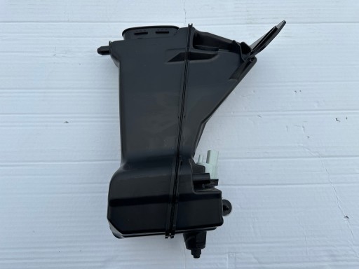 MERCEDES C Class W206 бачок омывателя A2068600400