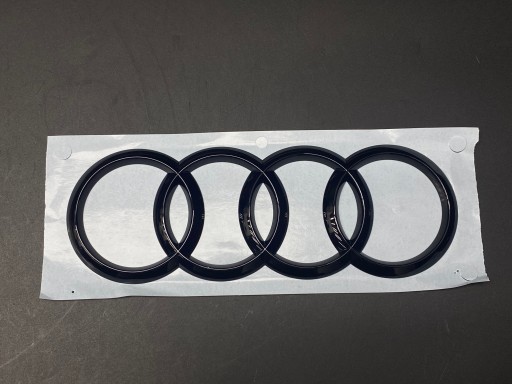 Черный задний значок AUDI Q2 TT R8 8V0853742B