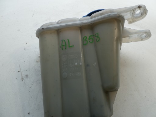 Réservoir eau 8K0121403C AUDI A4 B8