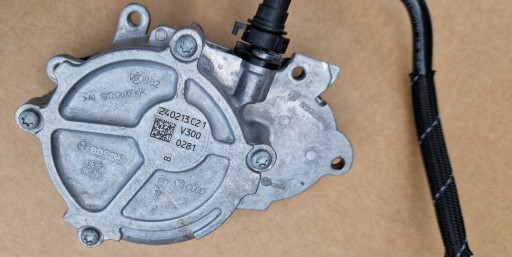 Pompa VACUM VW SKODA 05L145100B come nuovo 300 KM PRZEBIEG Originale