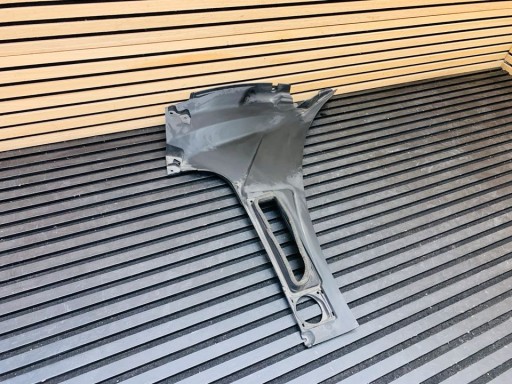 ОКНО FERRARI F8 ПРАВОЕ 862096