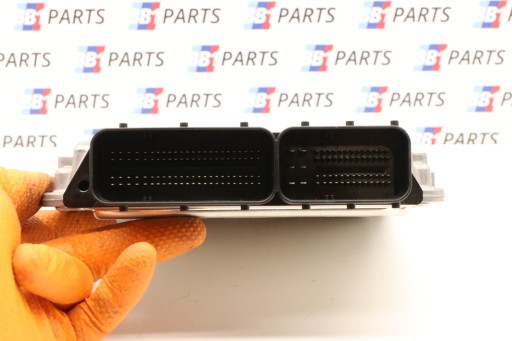 BMW F30 F32 computer control unit of the engine N57D30A 258KM 330D 8585379