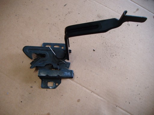 CHEVROLET HHR ЗАМОК КАПОТА