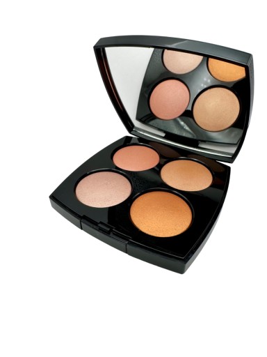 Chanel Eyeshadow and Highlighter Palette Jeux De Lumieres Limited
