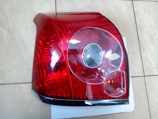 Toyota avensis t25 лампа підйомника. седан '06-09 задній лівий оригінал*