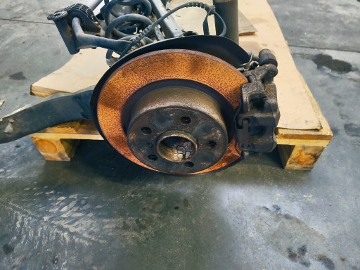 BMW X1 F48 Achsträger heck 2WD KOMPLET