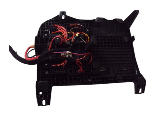 A1779061002 - Блок запобіжників mercedes a-class w177