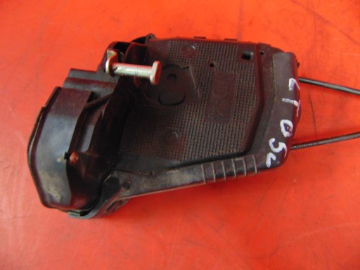 TOYOTA PRIUS 2 II W20 lock door left rear part 2 PIN