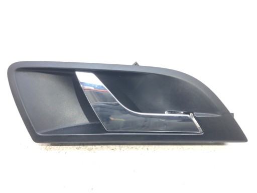 ДВЕРНА РУЧКА ЗАДНЯ ПРАВА SKODA SUPERB II 08-15 3T0839248