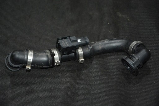 З'єднувальна трубка A8 D4 W12 6.3 FSI 07P133817B