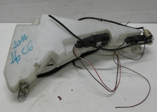 AUDI A6 C6 LIFT KOMBI nadrzka ostrekovacov komplet 4F0955453R