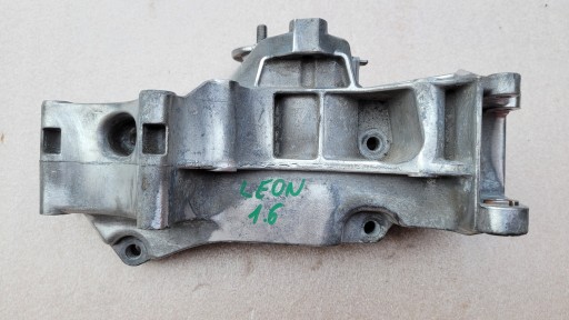 GOLF 4 A3 LEON 1.4 1.6 лапа генератора 032145169Q