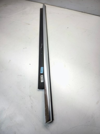 moulding dust SZYBE door right rear part CHROM AUDI A5 8T 8T8853764F 2ZZ