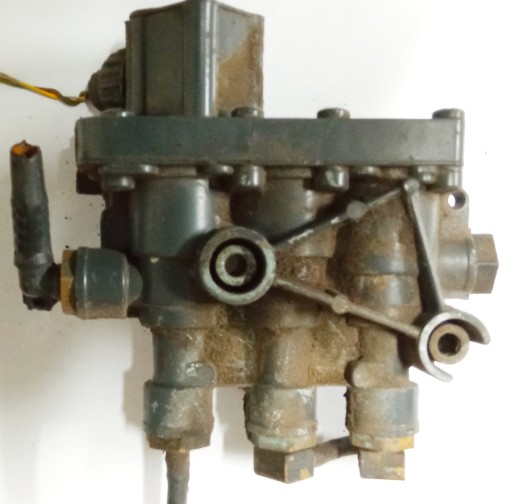 4728800210 - Клапан подушки ECAS Mercedes-Benz Actros