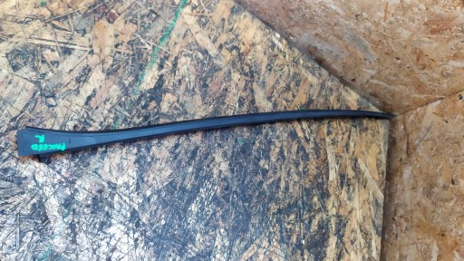 KIA PROCEED ПРАВЕ ЛОБОВЕ СКЛО