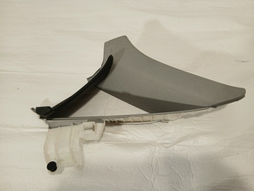 AUDI A4 B9 LIFT cover central SLUPKA C right 8W5867288C