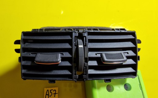 Вентиляційна решітка MERCEDES X Class W470