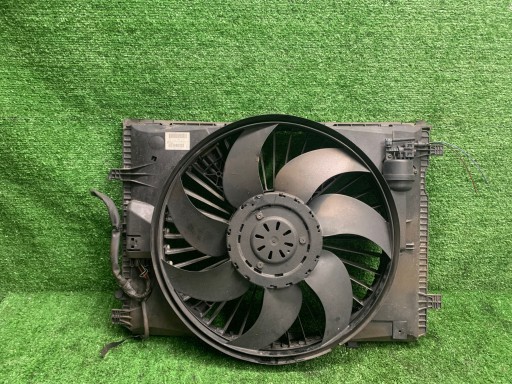 MERCEDES W204 LIFT ventilátor chladiče obal 2.2 A2045000493