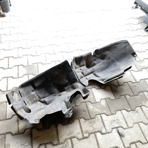 RENAULT MEGANE IV HYBRYDA KOMBI MUDGUARD LEFT REAR PART
