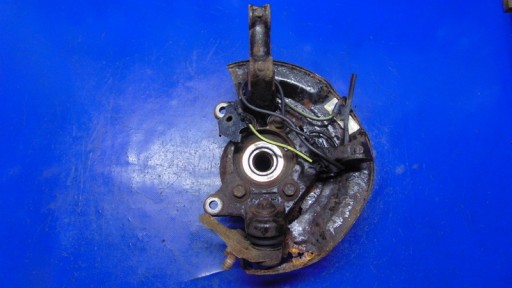 swing of the pivot right front 1.8 HYBRID HYBRYDA TOYOTA AURIS II E18 13-18R
