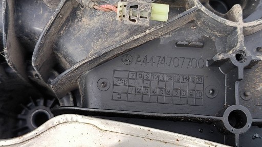 Behälter ADBLUE A4474707700 MERCDES-BENZ W447 VITO