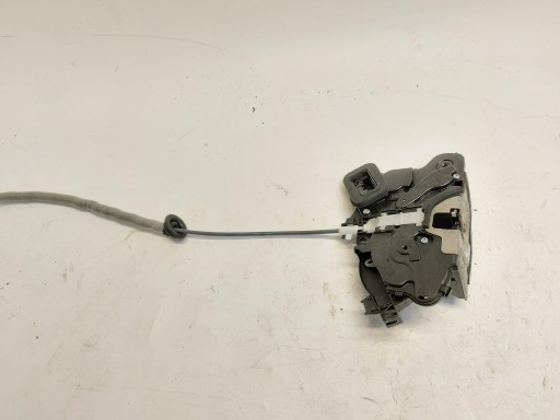 Skoda Elroq 5LJ iV85 , SUV 5D 2025r lock door front right 3J1837016A