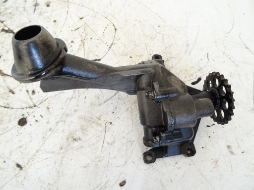 МАСЛЯНЫЙ НАСОС MERCEDES-BENZ SPRINTER 2.9 D 6061810901