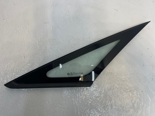 KIA CARENS IV ЛЕВОЕ КУЗОВНОЕ СТЕКЛО