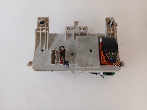 VOLVO V50 S40 2.0 D Module fusibles 30728906