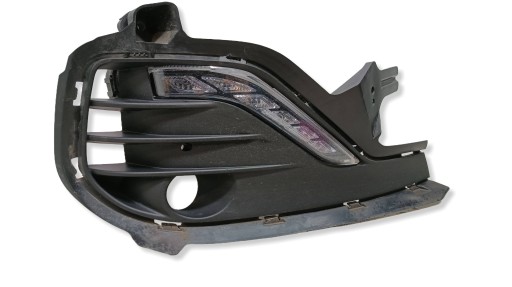 HYUNDAI I30 III fog light LED DRL right grid of a bumper right 86564-G4AF0