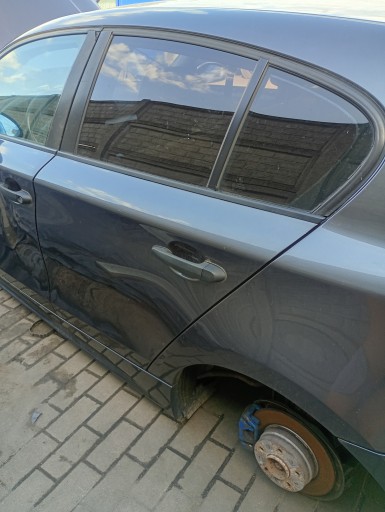 door left rear. rear part BMW 1 and E87 04-11 kod lakieru A22/7