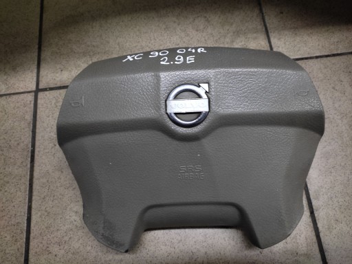 VOLVO XC90 kokpit palubna doska