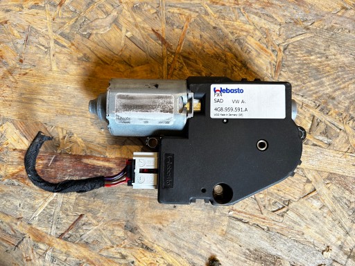 S6 C7 4G LIFT A6 МОТОР ЛЮКА 4G8959591A S7 4G