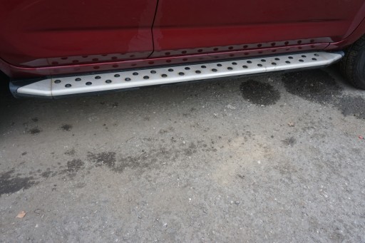 TOYOTA RAV4 III РАМА БІЧНИХ ПІДНІЖОК 2006-2012 5 ДВ.