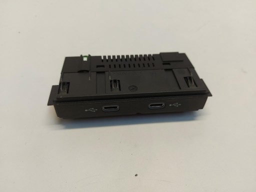 Ford Explorer VII R2KB adapter PORT USB 5NA035700