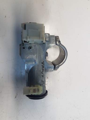 YARIS IV P21 переключатель зажигания 89782-02120