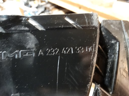 drain air rear right MERCEDES SL W232 1