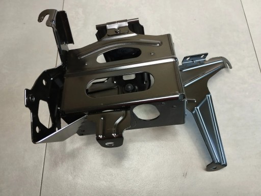 Mercedes-Benz CLS C218 Halter AKUMULATORA A2125458040