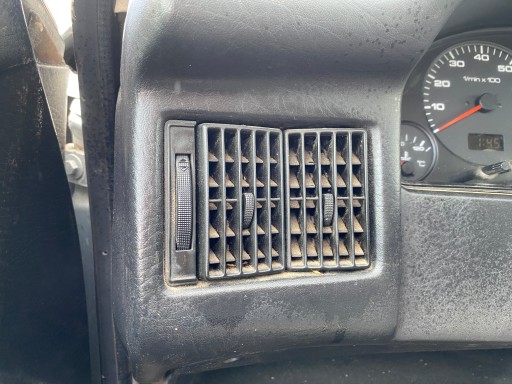 Lüftungsgitter des lüfters luft links Fahrer Audi 80 B3 86-91