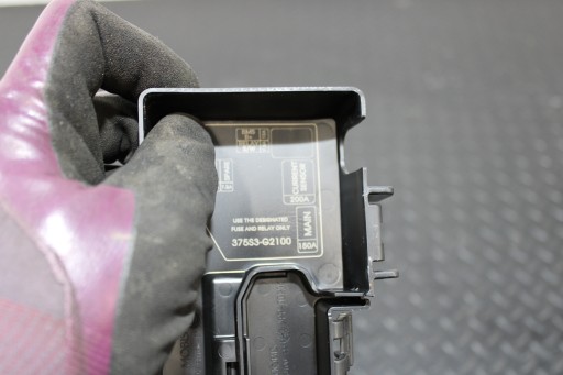 Boîte Module fusibles 37553-G2100 KIA NIRO 1 et 16-18
