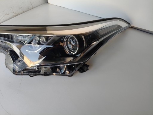 light left REFLEKTOR TOYOTA CHR 16- LED