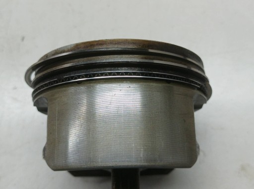 pistone Biella 83L38 2.4 D Volvo V70 II (1999-2007)