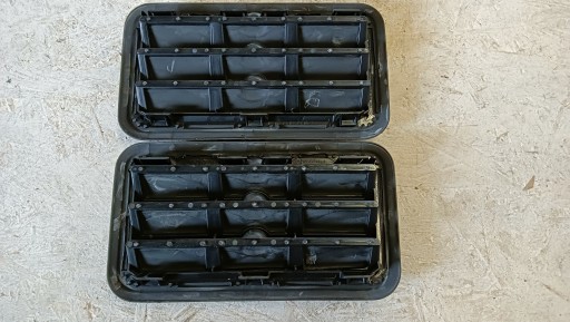 CHRYSLER 200 ЗАДНЯ ВЕНТИЛЯЦІЙНА РЕШІТКА 68170766 15-