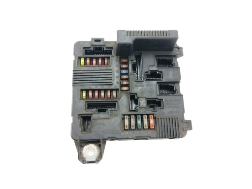 КОРОБКА ЗАПОБІЖНИКІВ UPC МОДУЛЬ RENAULT SCENIC II