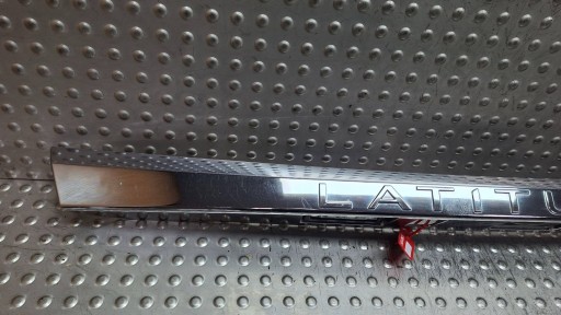 moulding CHROM cap bonnet RENAULT LATITUDE