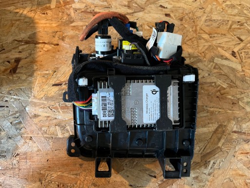 LADOWARKA INDUKCYJNA KIA NIRO LIFT