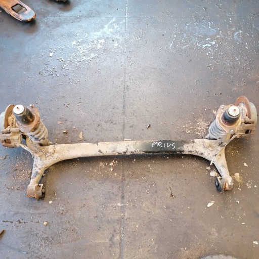 123 - Toyota prius ii 1.5 балка задньої підвіски